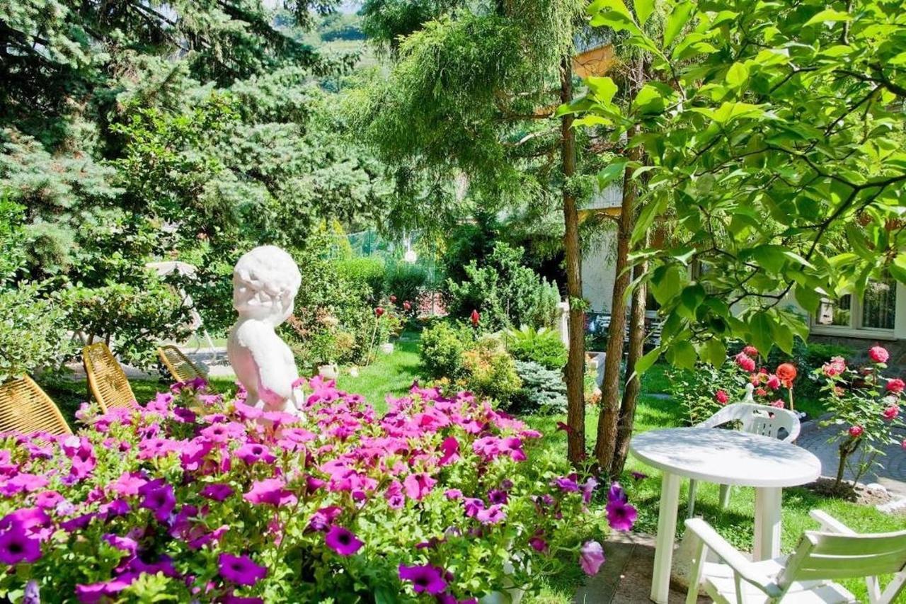 Villa Sabine - Berta メラーノ エクステリア 写真